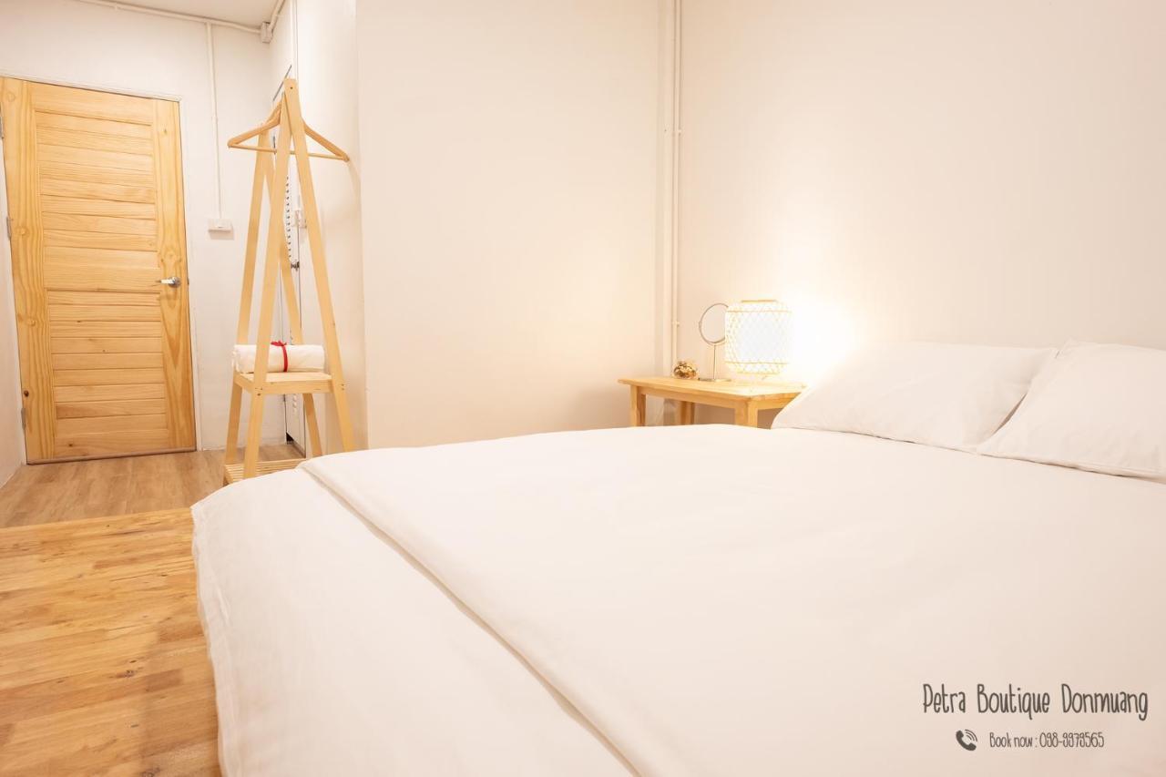 Апартаменты Petra Boutique Donmuang Бангкок Экстерьер фото